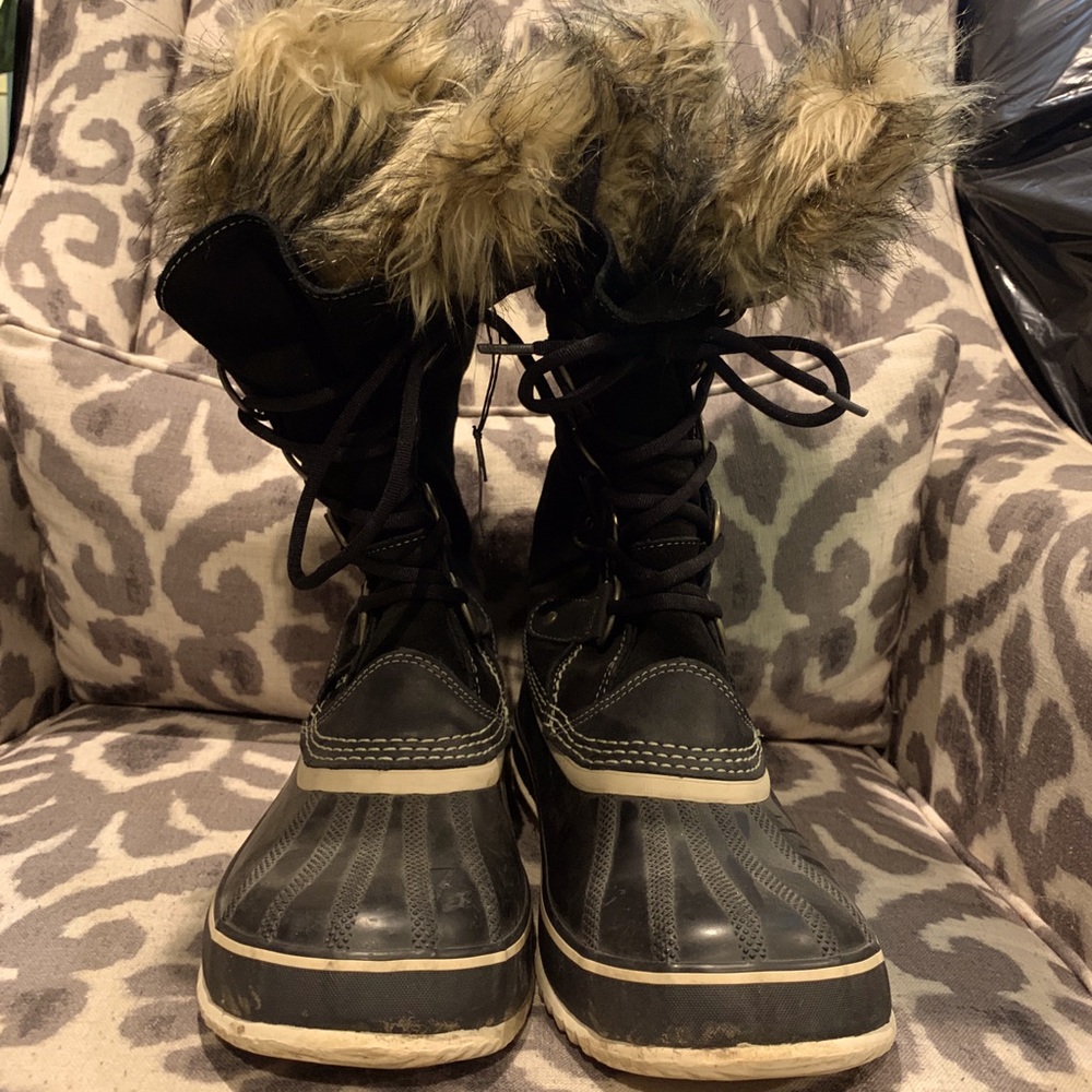 Sorel waterproof boots for snow or cold weather